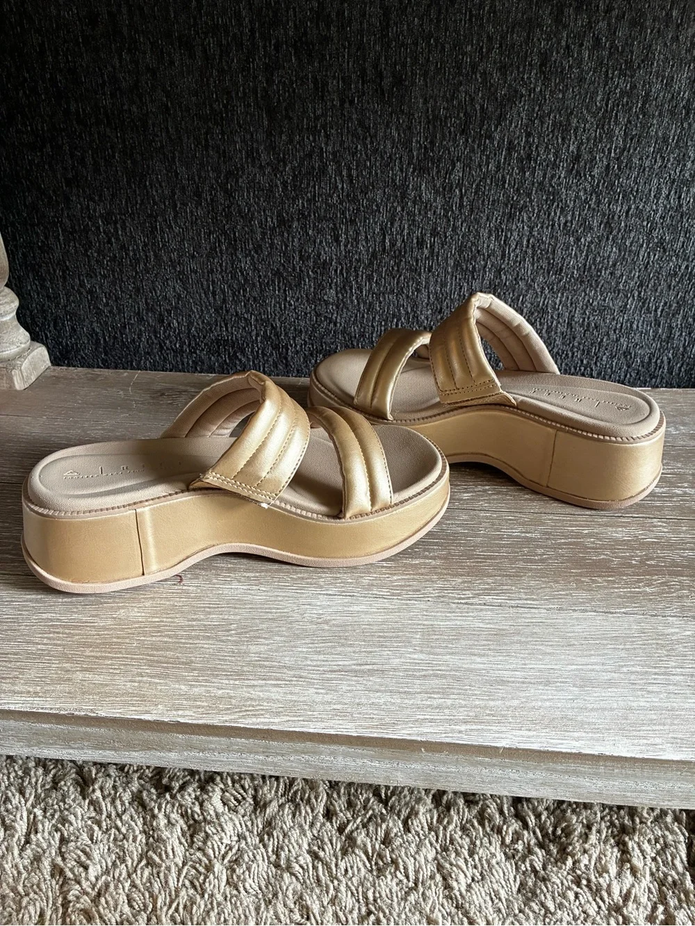 Reef Lofty Lux Hi Gold Metallic Platform Sandals
